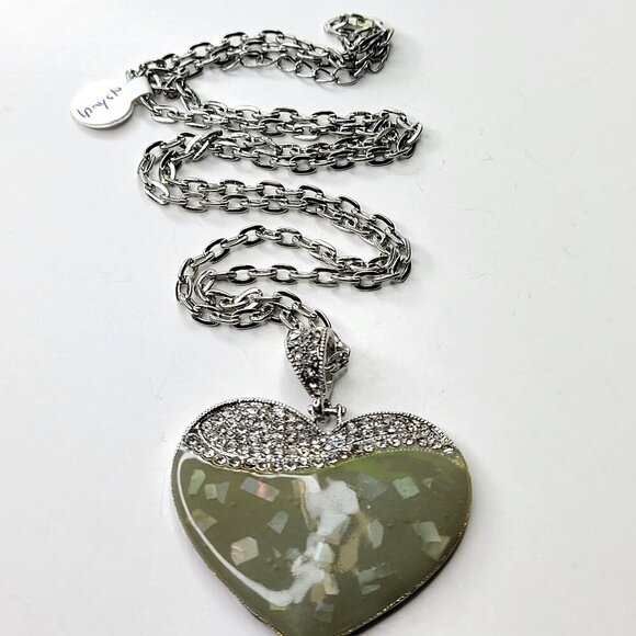 Heart Shape Pendant Necklace with crystals - Picture 1 of 8
